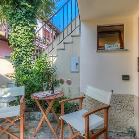 La Casa Dell'Uva Fragola Outdoor Space - Happy Rentals Feriehus Meina