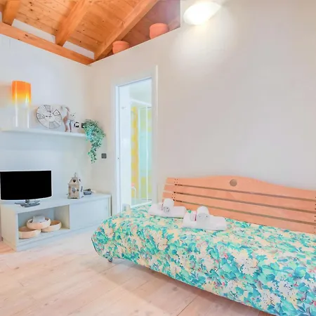 La Casa Dell'Uva Fragola Outdoor Space - Happy Rentals Дом отдыха Мейна