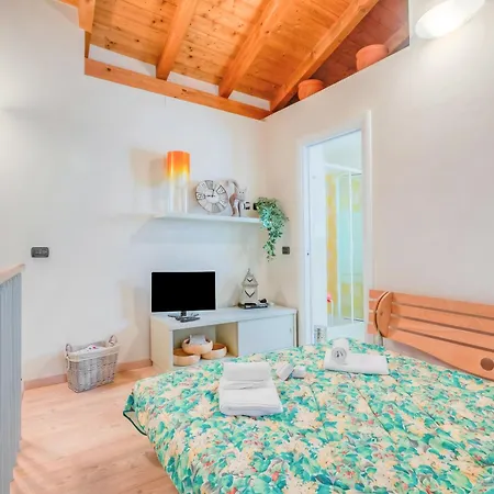 La Casa Dell'Uva Fragola Outdoor Space - Happy Rentals Дом отдыха *