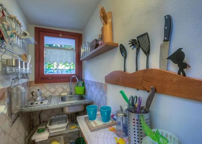 Vakantiehuis La Piccola Casa Dell'uva Fragola - Happy