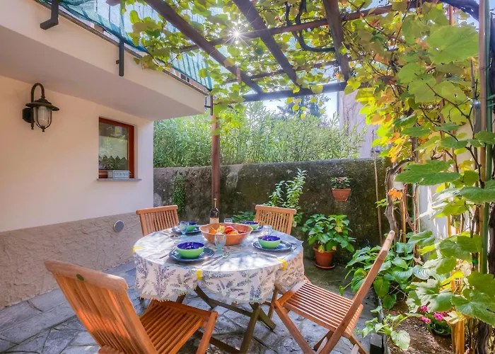 La Piccola Casa Dell'uva Fragola - Happy Vakantiehuis Meina